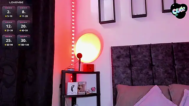 Snapshot of Theo_Noxxx chatting on November 2025 07:07:01 PM Theo Noxxx online show from November 2025 07:07:01 PM