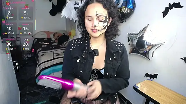 Snapshot of Ladyswap chatting on October 2025 03:07:02 AM Ladyswap online show from October 2025 03:07:02 AM