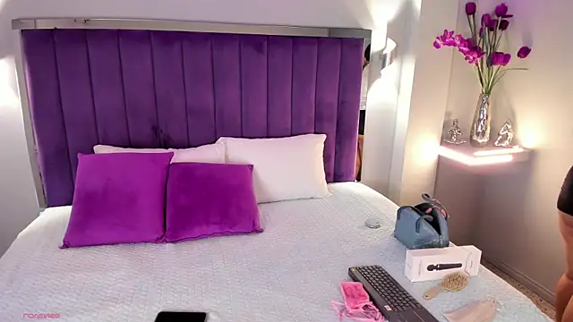 Dakota jhons1 online show from March 2026 06:13:02 PM