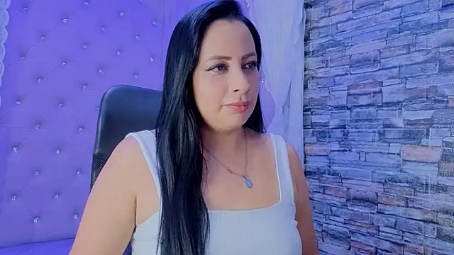 AshleyMontenegro online show from November 2025 07:28:01 PM