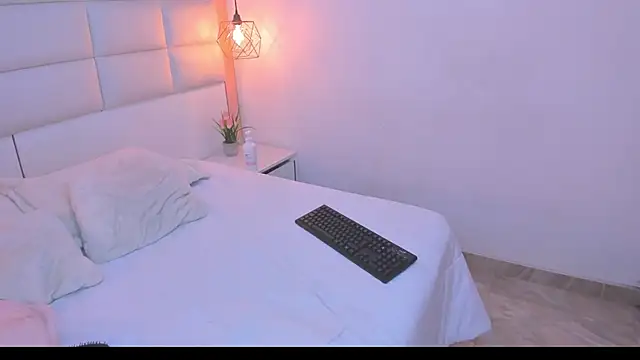 Sofia clk online show from April 2026 03:11:02 AM