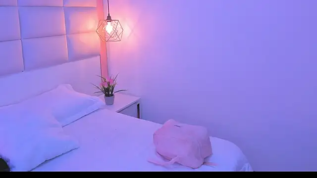 Snapshot of Sofia_clk chatting on April 2026 03:24:02 AM Sofia clk online show from April 2026 03:24:02 AM