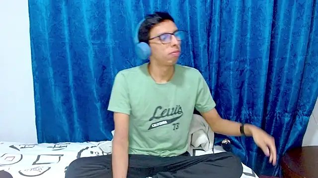 DavTwink3100 online show from January 2026 02:15:01 AM