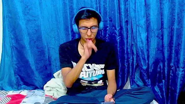 DavTwink3100 online show from February 2026 02:17:02 AM