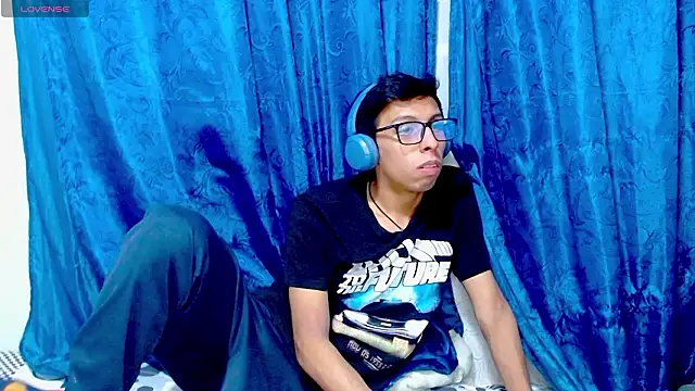 DavTwink3100 online show from February 2026 01:57:01 AM