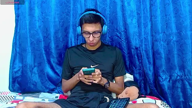 DavTwink3100 online show from March 2026 01:51:01 AM