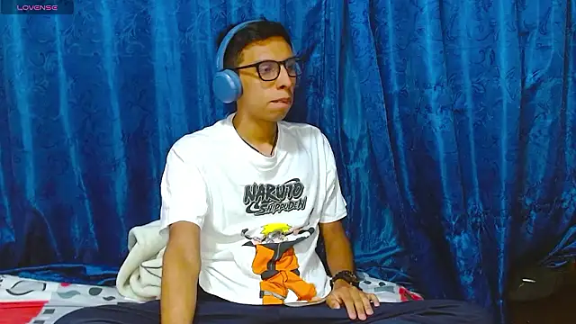 DavTwink3100 online show from February 2026 01:39:01 AM