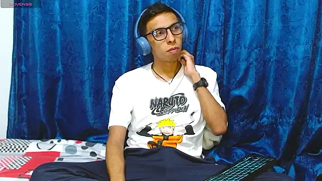 DavTwink3100 online show from February 2026 01:49:01 AM