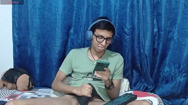 DavTwink3100 online show from April 2026 01:56:01 AM