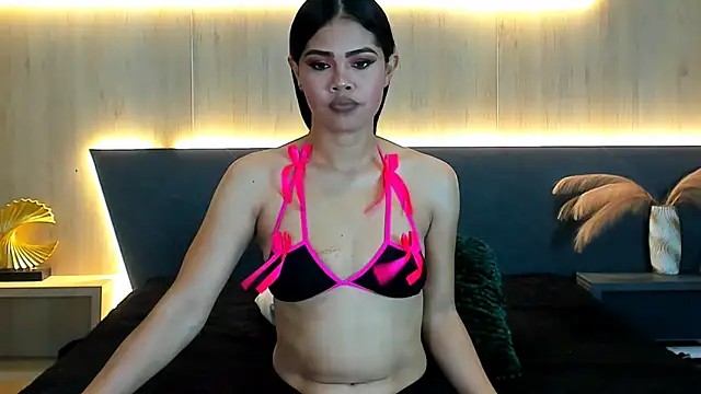 LorenaVarga online show from March 2026 07:31:01 PM