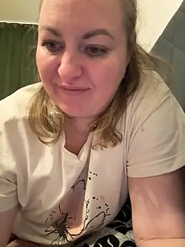 Amelia-Diamond online show from November 2025 02:16:01 PM