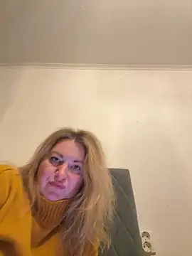 Amelia-Diamond online show from November 2025 04:29:01 PM