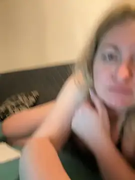 Amelia-Diamond online show from November 2025 11:27:02 PM