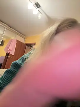 Amelia-Diamond online show from November 2025 08:31:01 PM