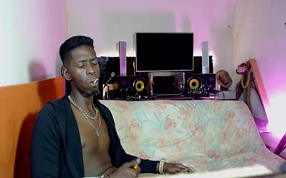 Snapshot of Black_Paradice chatting on November 2025 02:26:02 AM Black Paradice online show from November 2025 02:26:02 AM