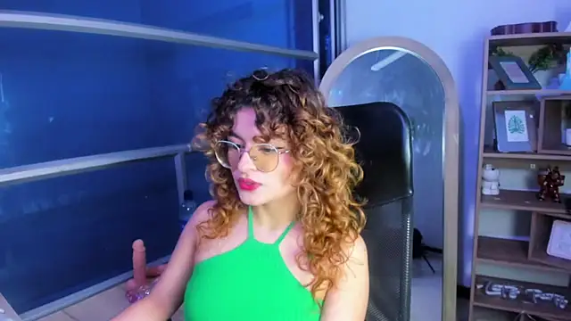 EmiliRouse  online show from October 2025 03:49:01 AM