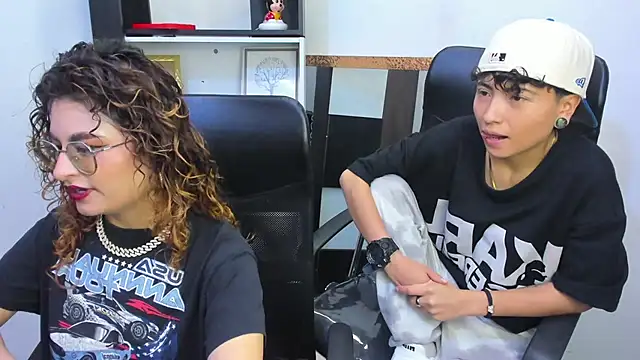 EmiliRouse  online show from November 2025 05:33:02 AM