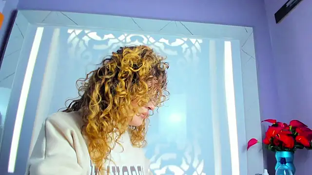 EmiliRouse  online show from October 2025 04:11:01 AM