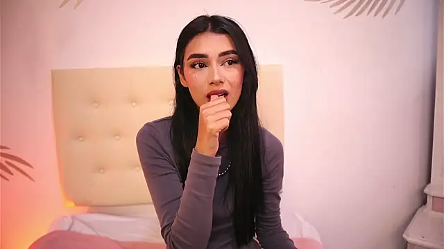 Scarlett Keller online show from November 2025 07:50:01 PM