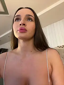 Snapshot of LillyNatty18 chatting on May 2026 10:40:01 PM LillyNatty18 online show from May 2026 10:40:01 PM