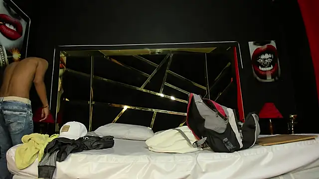 Emiliano Reyes online show from October 2025 03:05:02 AM