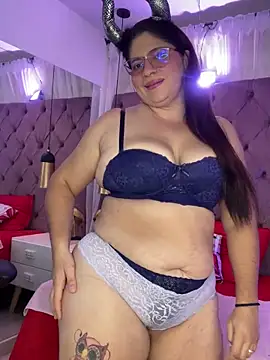 Snapshot of Orianabluee_ chatting on November 2025 09:26:02 PM Orianabluee online show from November 2025 09:26:02 PM