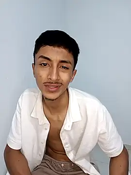 Iam Delirio online show from October 2025 04:34:01 AM