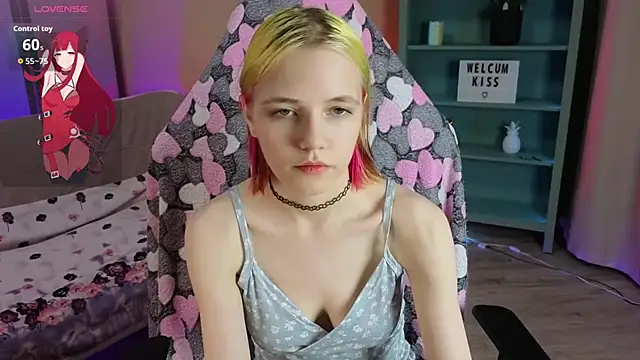 MitaSide online show from November 2025 08:46:02 PM