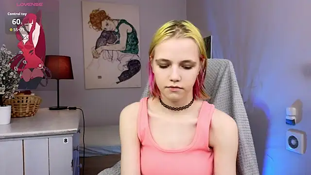 MitaSide online show from November 2025 08:45:02 PM