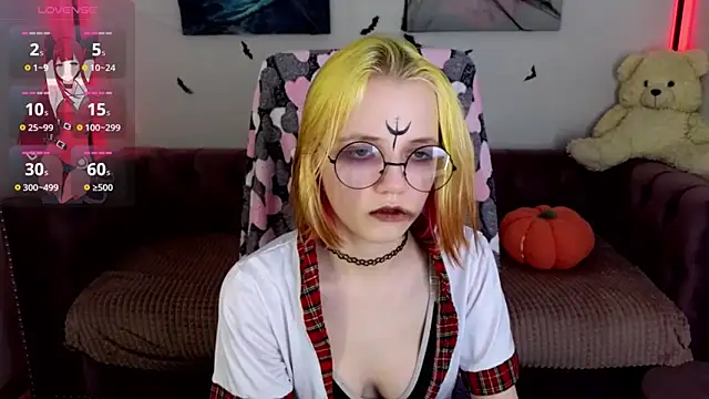 MitaSide online show from October 2025 08:38:01 PM