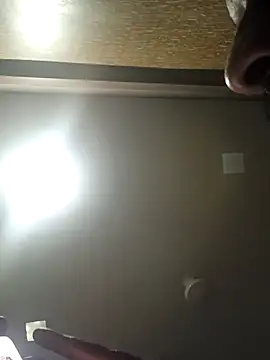 RNlov online show from November 2025 07:07:02 PM