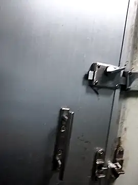 RNlov online show from November 2025 12:36:01 AM