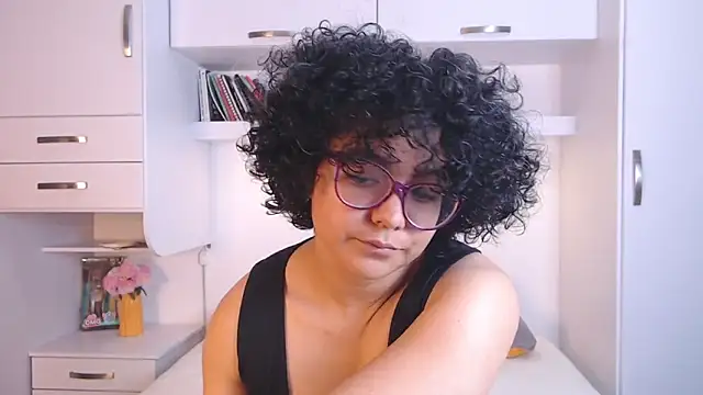 MartiRuis10 online show from November 2025 09:04:01 PM