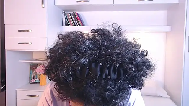 MartiRuis10 online show from November 2025 09:15:01 PM