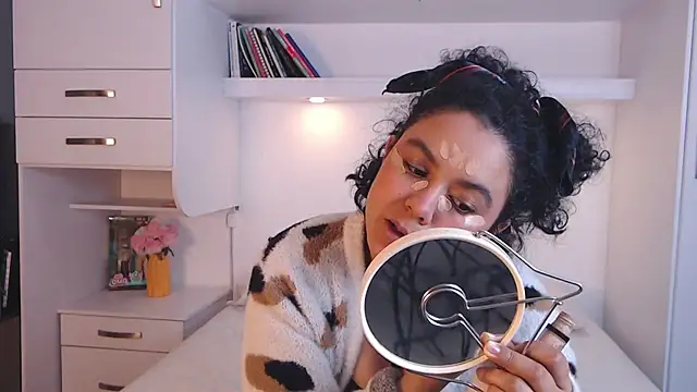 MartiRuis10 online show from November 2025 09:37:01 PM