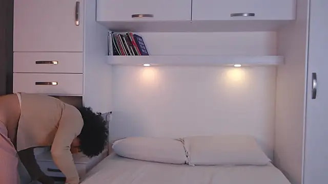 MartiRuis10 online show from November 2025 11:27:01 PM