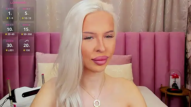 Snapshot of KailaCrystall chatting on December 2025 01:37:01 AM KailaCrystall online show from December 2025 01:37:01 AM