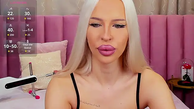 Snapshot of KailaCrystall chatting on November 2025 01:31:02 AM KailaCrystall online show from November 2025 01:31:02 AM