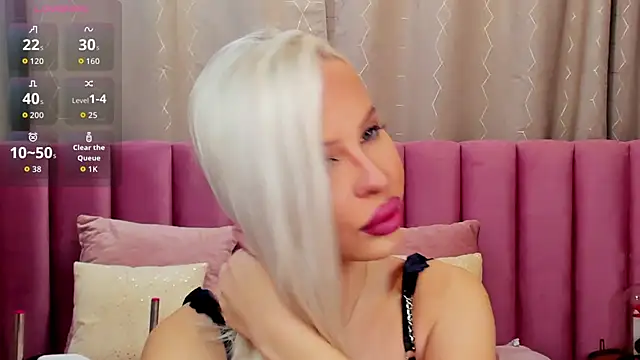 Snapshot of KailaCrystall chatting on December 2025 01:34:02 AM KailaCrystall online show from December 2025 01:34:02 AM