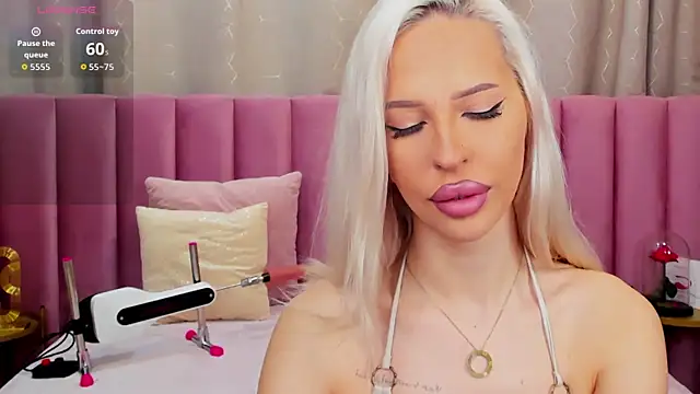 Snapshot of KailaCrystall chatting on November 2025 01:31:02 AM KailaCrystall online show from November 2025 01:31:02 AM