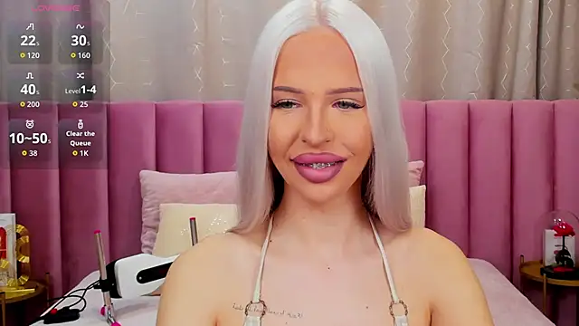 Snapshot of KailaCrystall chatting on November 2025 01:17:01 AM KailaCrystall online show from November 2025 01:17:01 AM