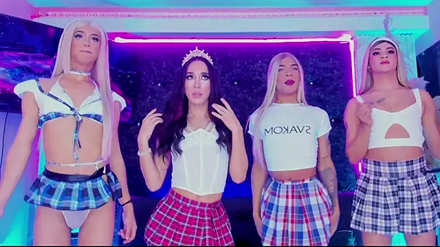 Queens Wonders Blonders online show from January 2026 07:45:01 AM