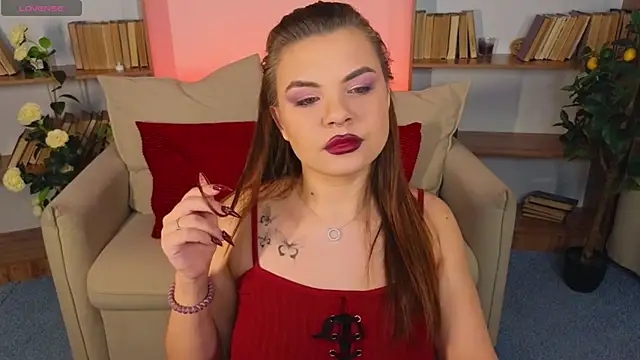 Miss Delia online show from November 2025 12:04:01 AM