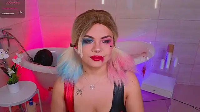 Miss Delia online show from October 2025 02:19:01 AM