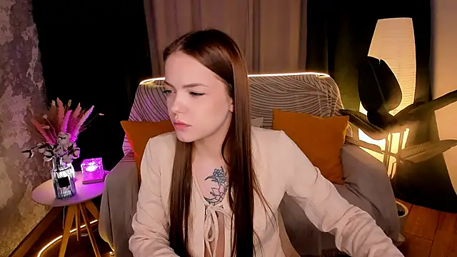 Snapshot of MelissaBell_ chatting on November 2025 02:04:01 AM MelissaBell online show from November 2025 02:04:01 AM