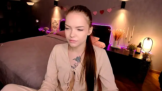 Snapshot of MelissaBell_ chatting on November 2025 02:05:01 AM MelissaBell online show from November 2025 02:05:01 AM