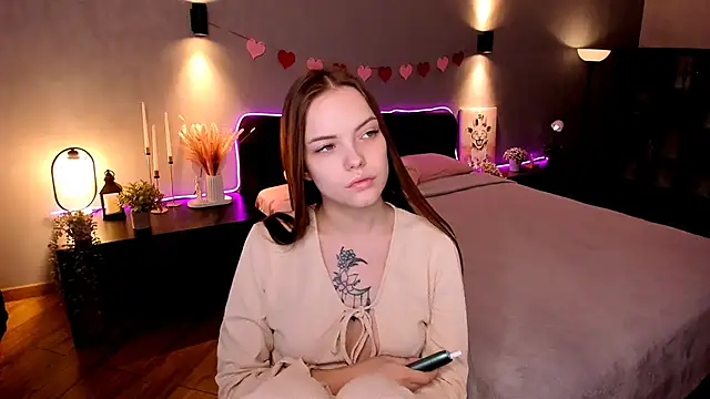 Snapshot of MelissaBell_ chatting on November 2025 02:16:02 AM MelissaBell online show from November 2025 02:16:02 AM