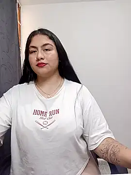 Lauritaa05 online show from March 2026 06:54:01 PM