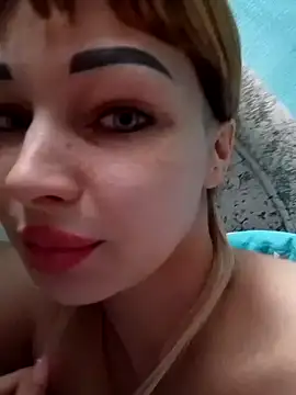 Snapshot of Loveyoudearxq chatting on November 2025 10:07:01 AM Loveyoudearxq online show from November 2025 10:07:01 AM