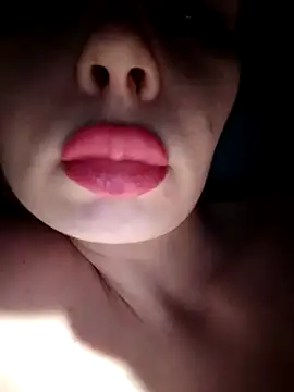 Snapshot of Loveyoudearxq chatting on November 2025 05:39:02 PM Loveyoudearxq online show from November 2025 05:39:02 PM